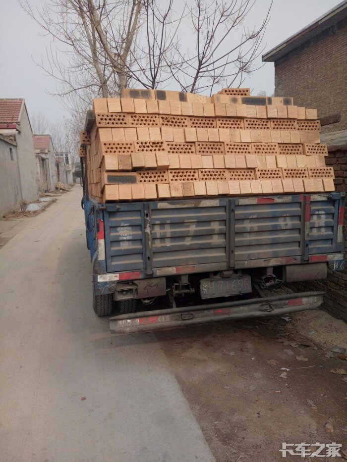 4200块多孔砖7斤一个750/16胎