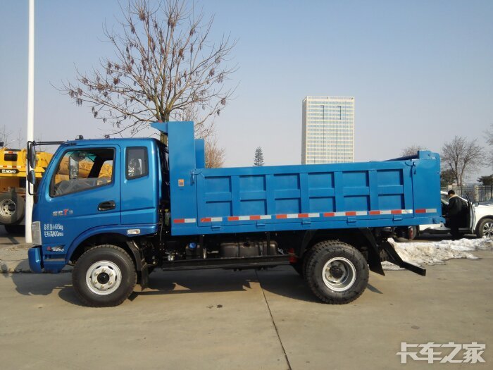 我的新车,奥驰t3,就是后面没有后开门,不方便.希望顺顺利利,发大. .