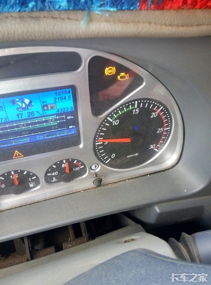 有谁知道红岩杰狮c100这几个是什么故障灯有知道的说一声谢