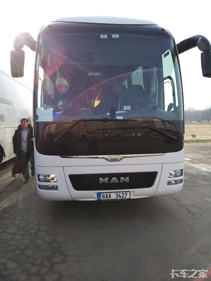 捷克租的大巴车