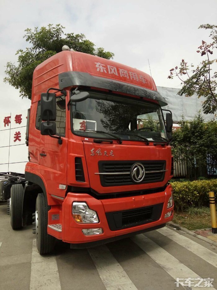 我想买个小三桥,东风天锦,天龙都可以,但是要现车,全款提车