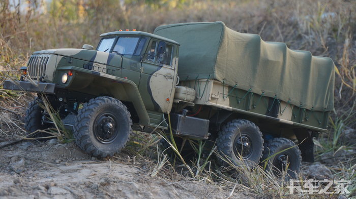 看看这车模咋样乌拉尔4320