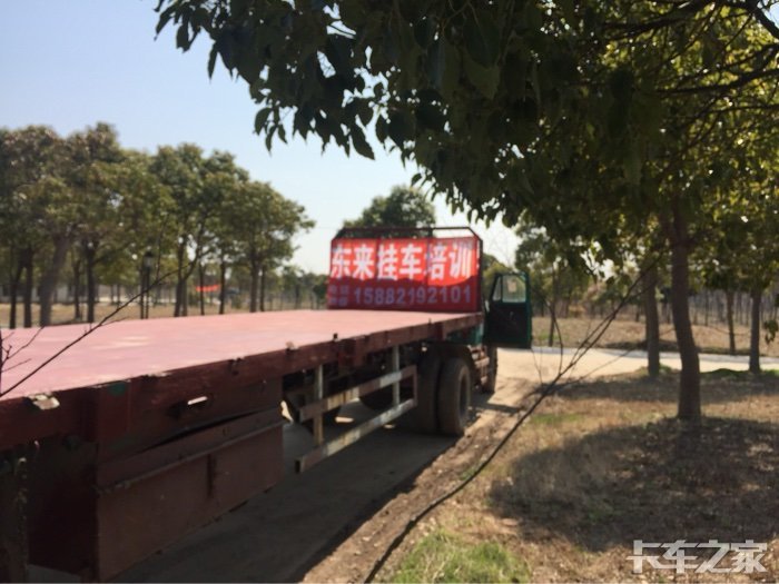 大量招聘A2证不会倒半挂车的司机做主驾