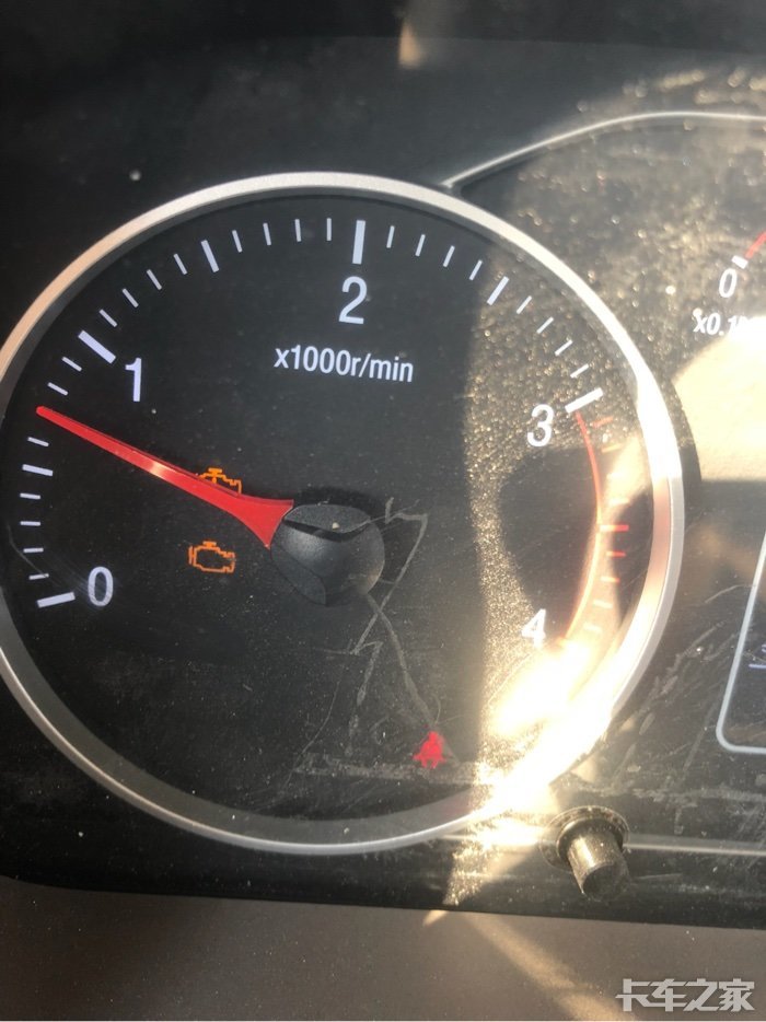 新买的欧马可s3谁知道这两个故障灯怎么回事