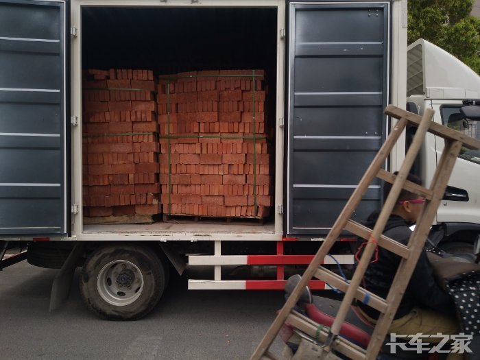 红砖3080块有多重?