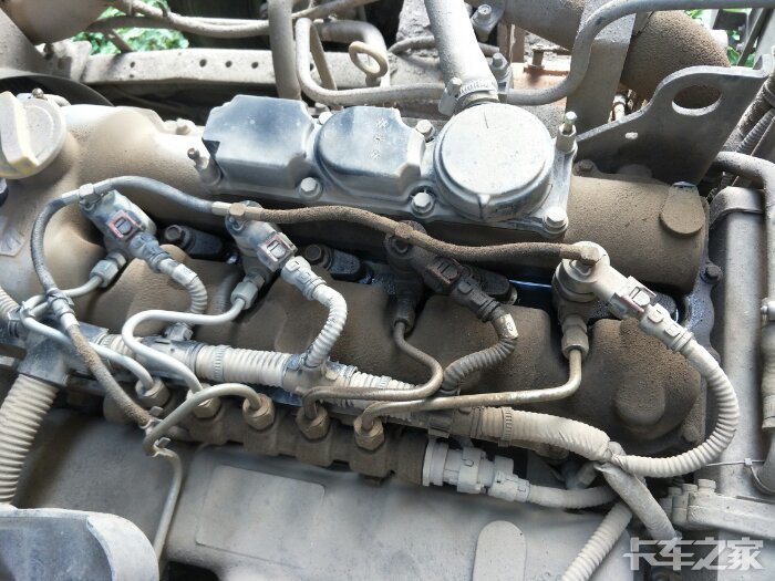 帮忙看下那漏的油d25发动机