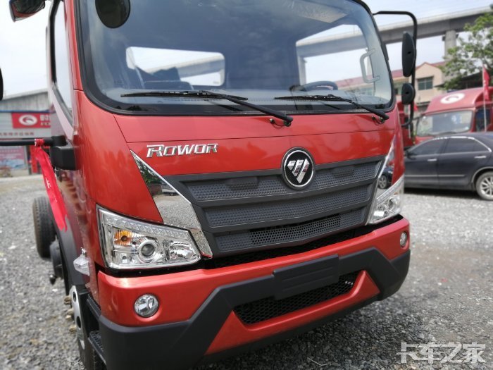 瑞沃es3轻卡 [复制链接]专属论坛:轻卡  瑞沃  福田瑞沃  瑞沃轻卡