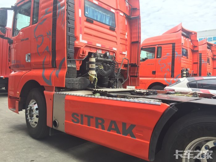 成都首台汕德卡侧裙加装完成效果展示