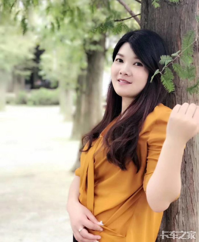 昨天晚上又梦见她了