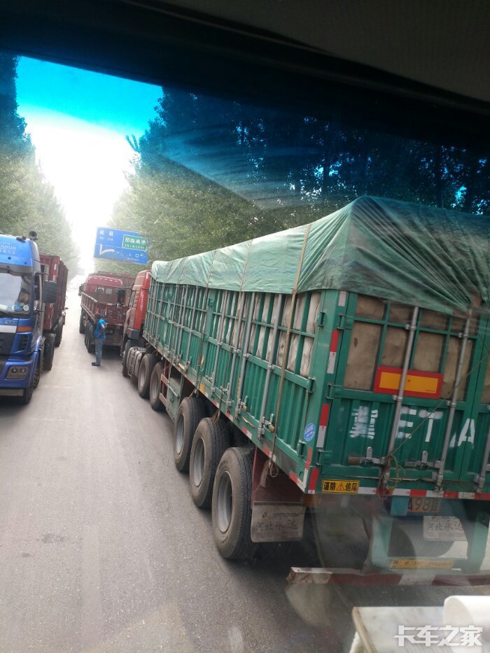 到处堵车