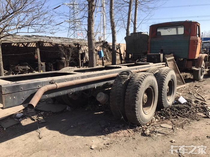 上海交通牌sh161卡车