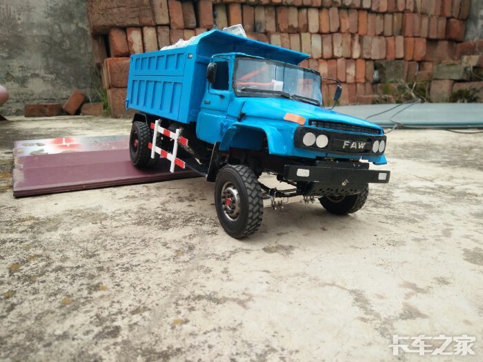 解放一汽柳特下线