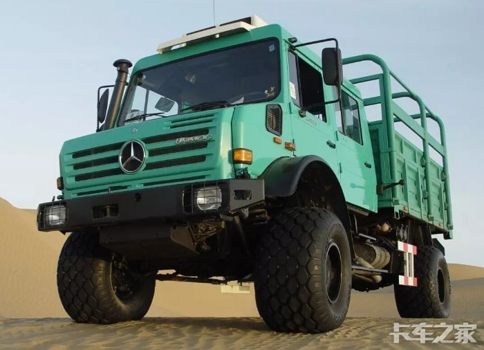 经典奔驰乌尼莫克