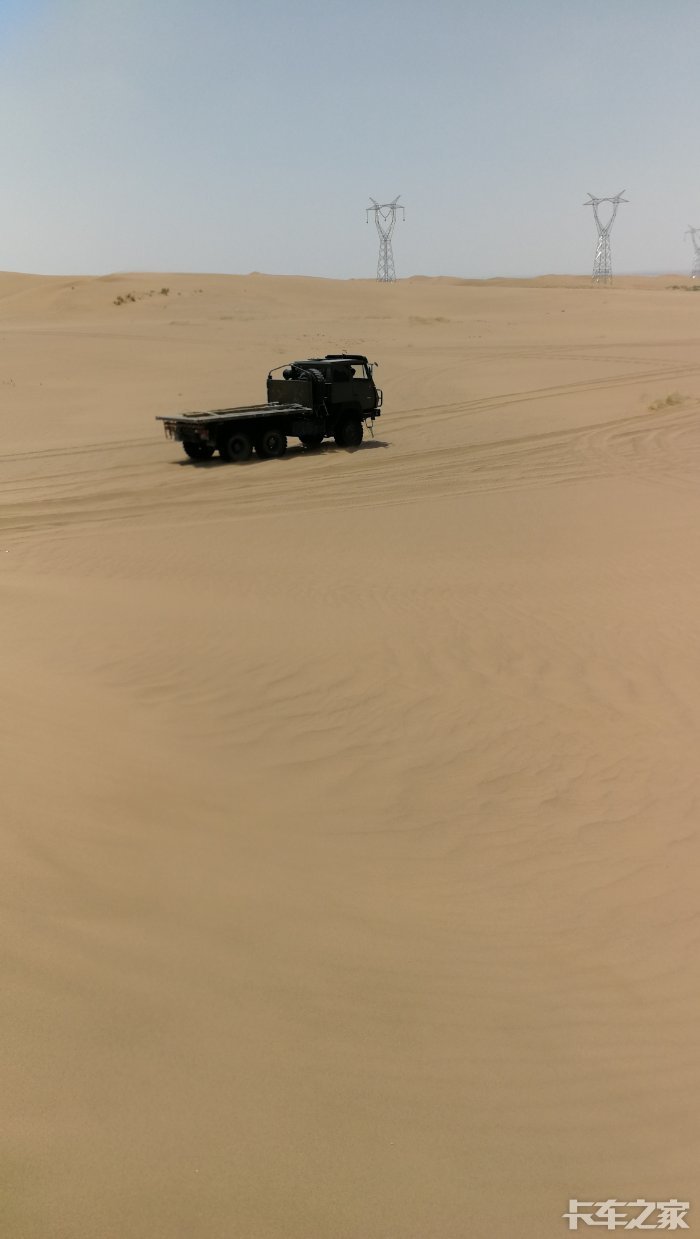 沙漠运输车