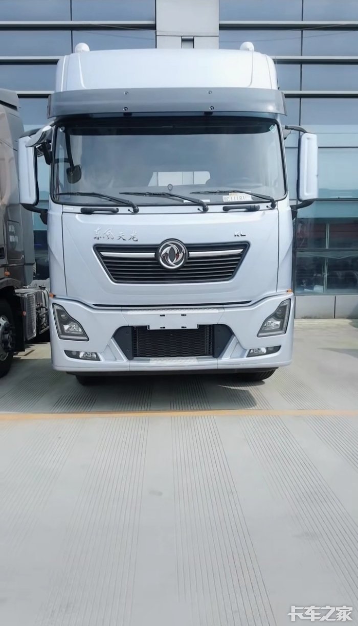 东风天龙d320新款