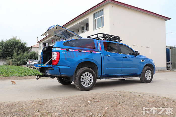 中兴领主改装皮卡后盖最新装车实拍赏鉴