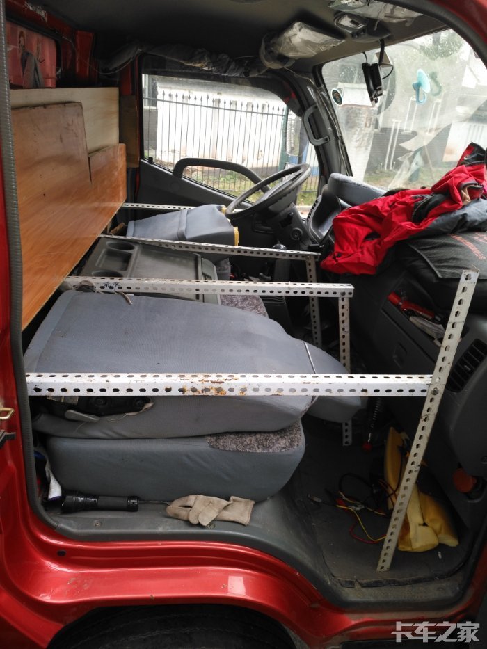 42米奥铃改卧铺