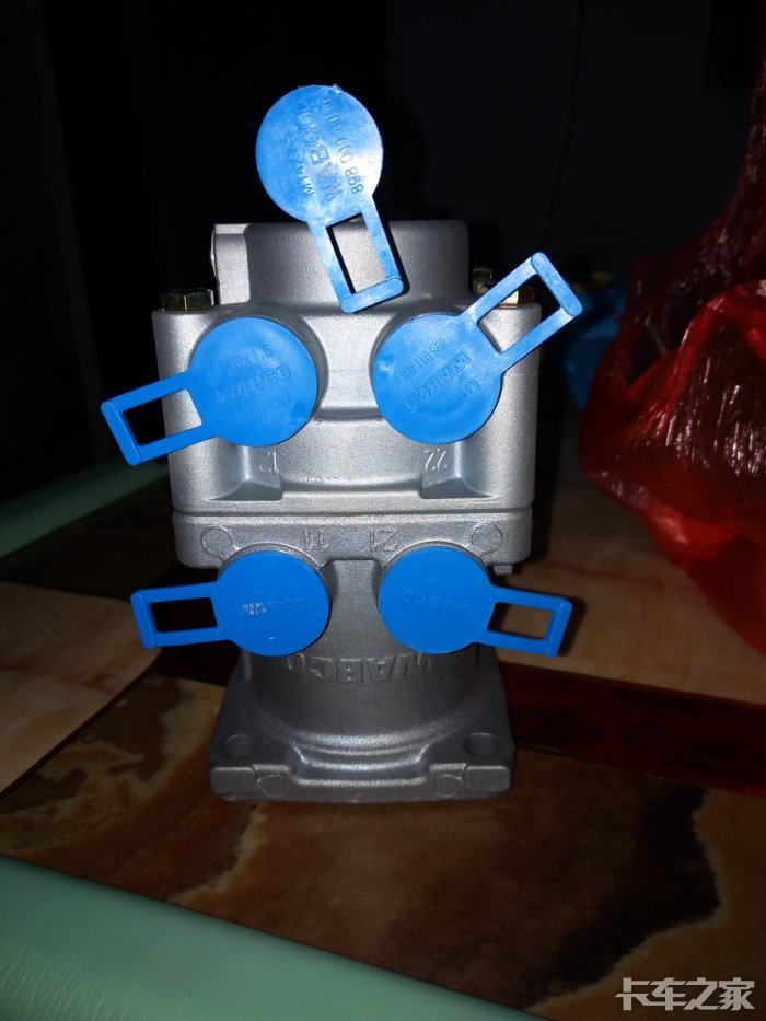 威伯科刹车总泵