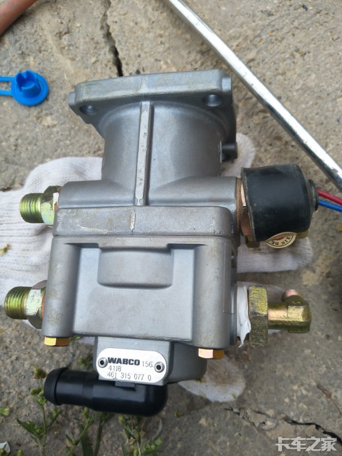 威伯科刹车总泵