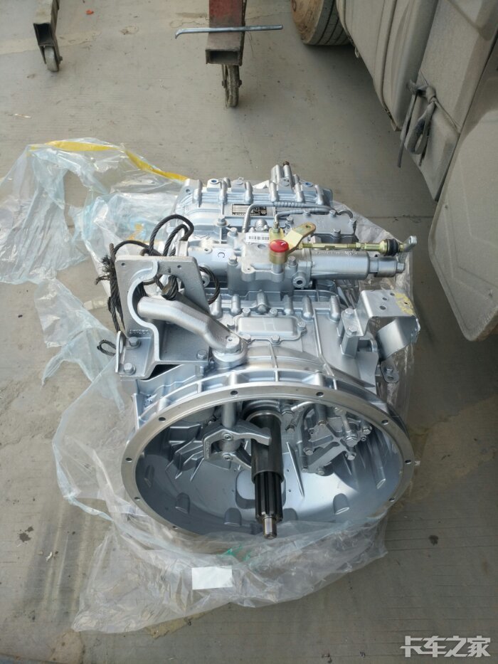 重汽豪沃t716档变速箱无法安装取力器