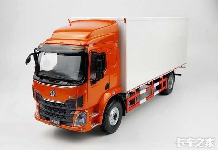 124乘龙h7t7牵引车模型