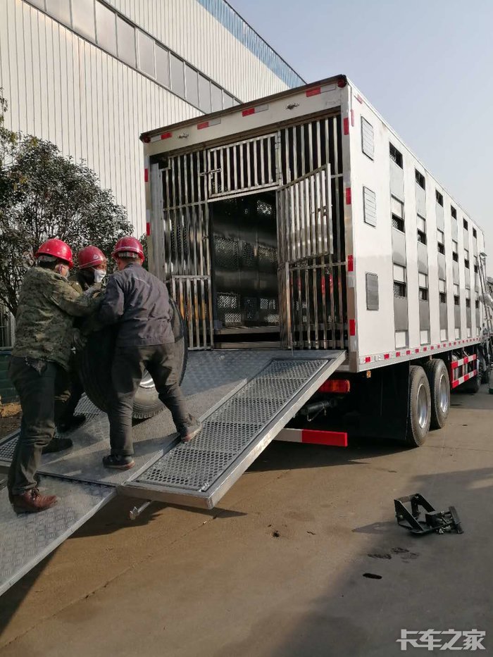 求购专用拉猪车