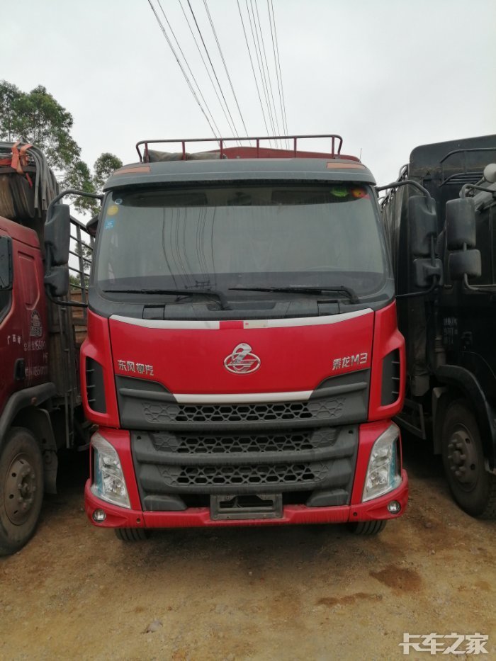 请问乘龙六米八高栏新m3