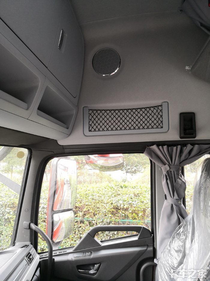 天龙kl内饰全新设计音响丶蓝牙电话巡航全在方向盘上