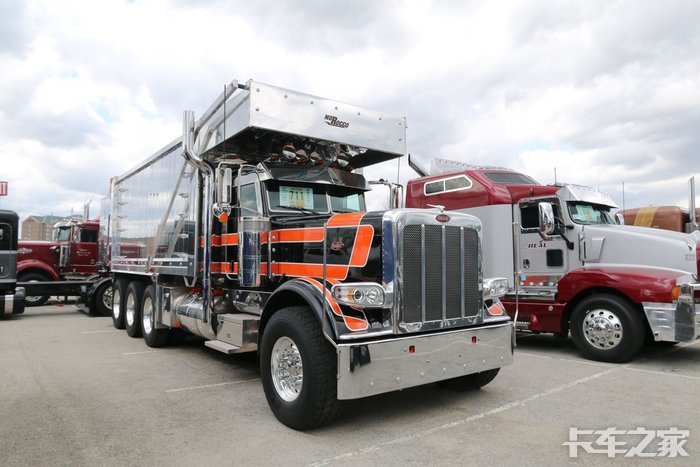 雪洁直播一起去美国看大鼻子长头重卡刺激比赛