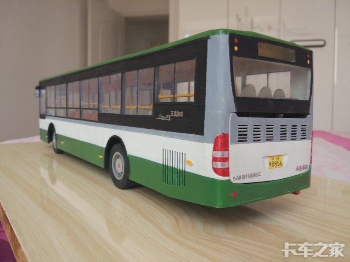 手工制作124亚星公交车模型