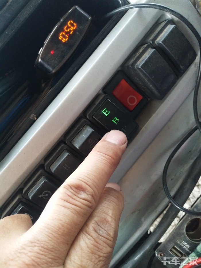 欧曼etx重载和轻载那个开关