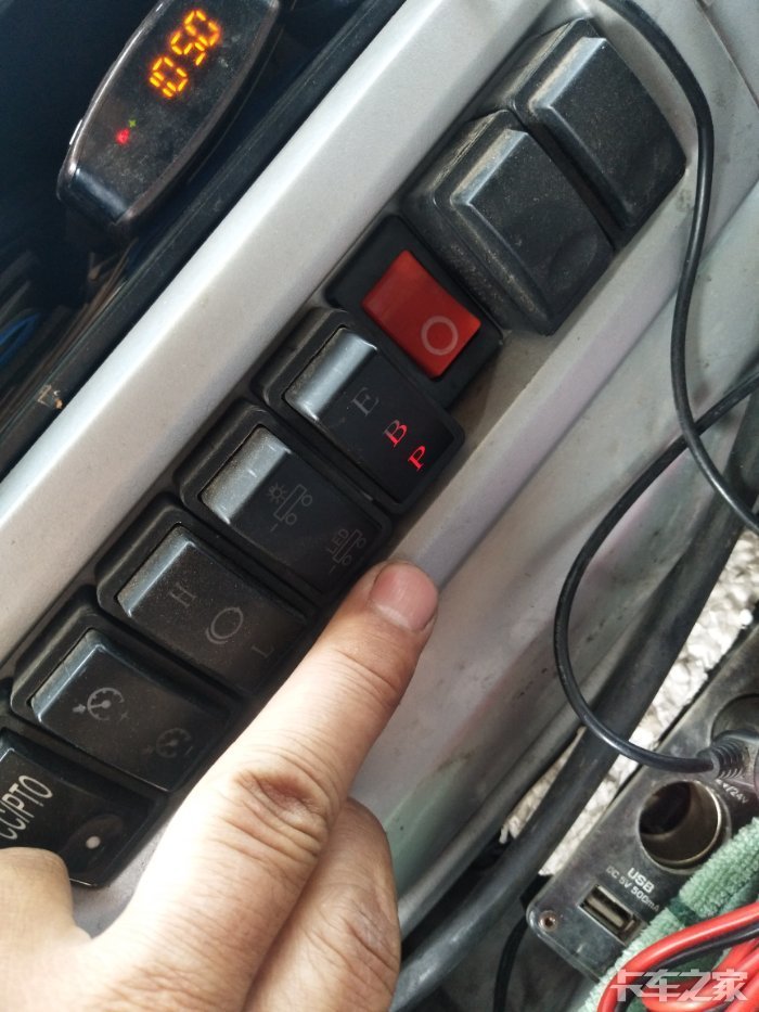 欧曼etx重载和轻载那个开关