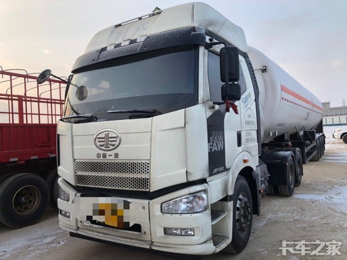 危险品解放j6p390燃气锡柴带同年中集圣达因lng槽车