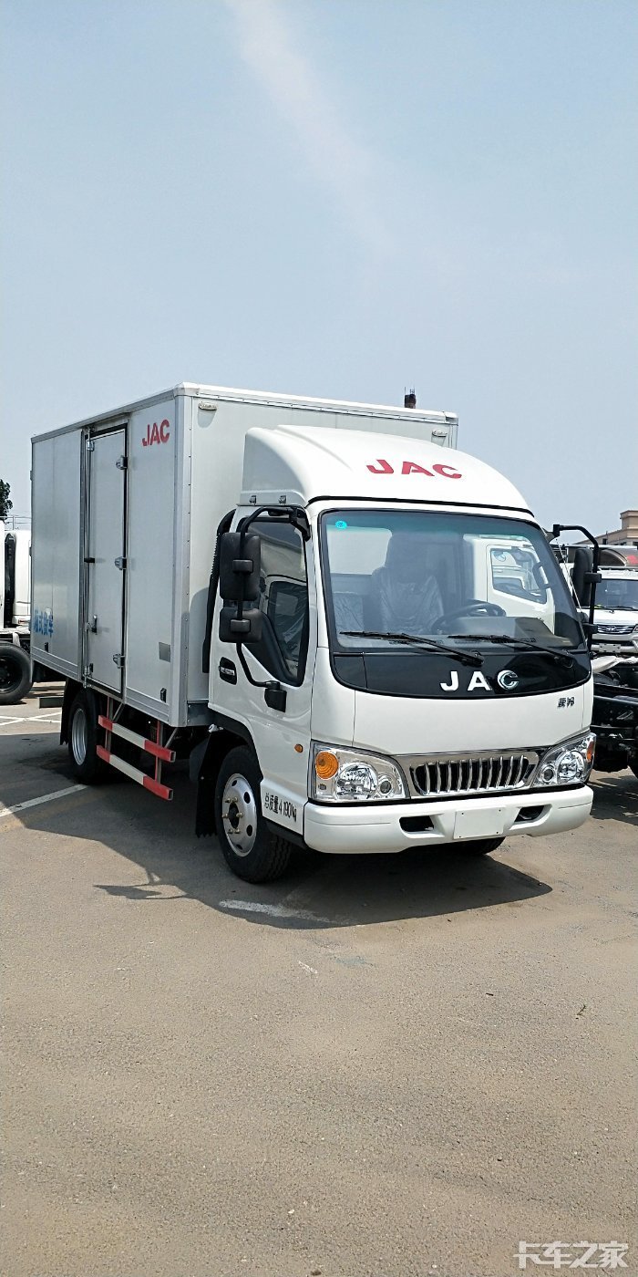 特价处理江淮康铃轻卡485一台箱车