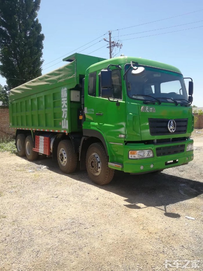 航天万山lng轻量化84自卸车火爆促销中