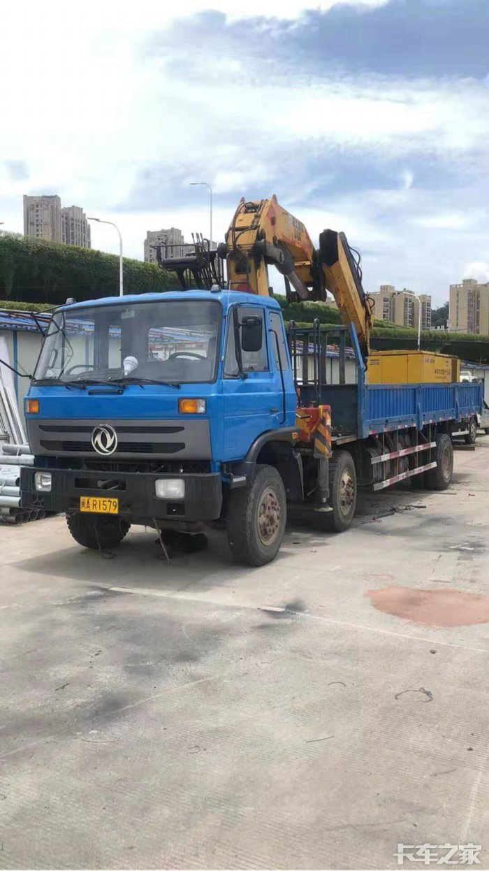 14年东风前四后四,上装徐工14吨折臂,转让,车在福州,国三个人户