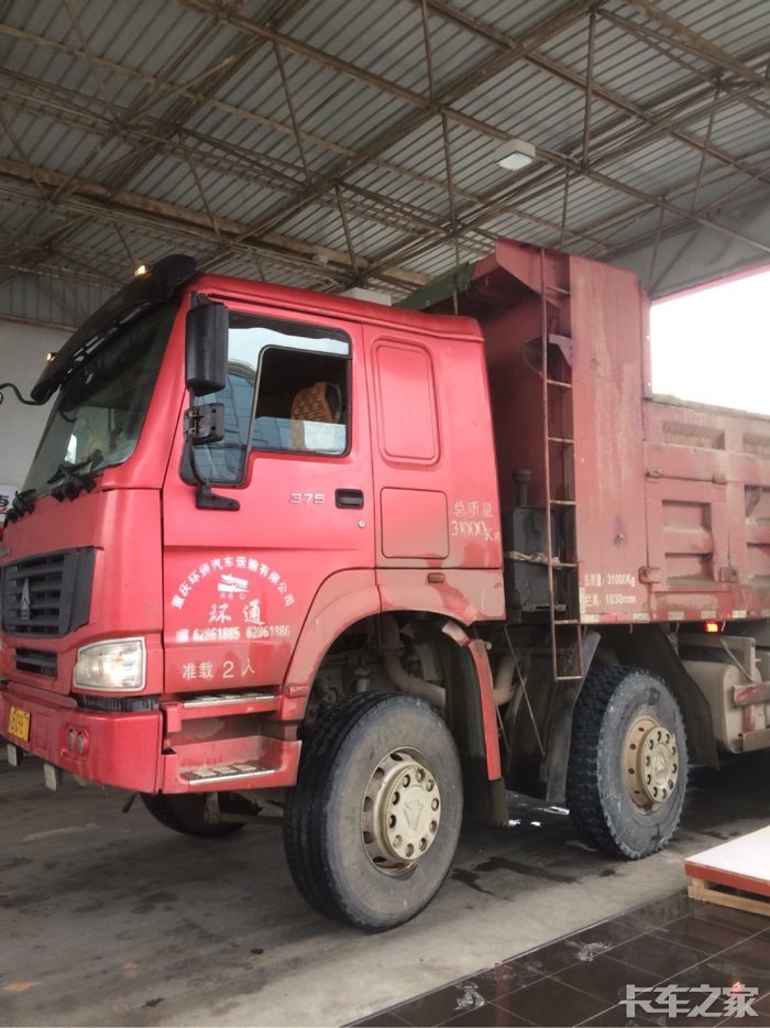 个人自开的豪沃375四桥车12档78长车况不用谈