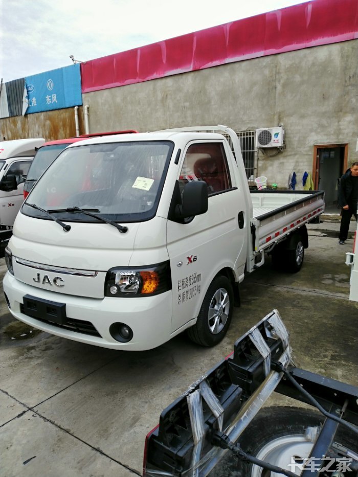 江淮轿卡x6
