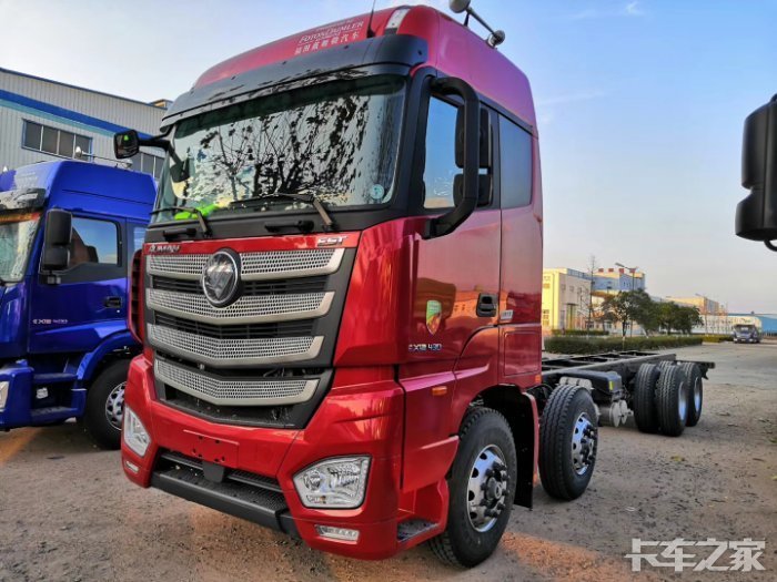 潍坊第一台欧曼est自动挡9米6前四后八车型