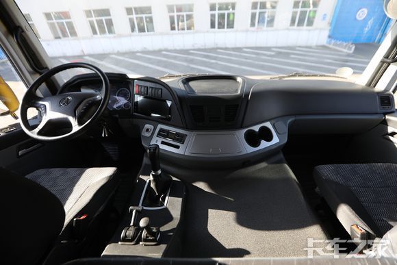 [复制链接] 最近,北奔重卡v3自卸车备受广大车友关注.