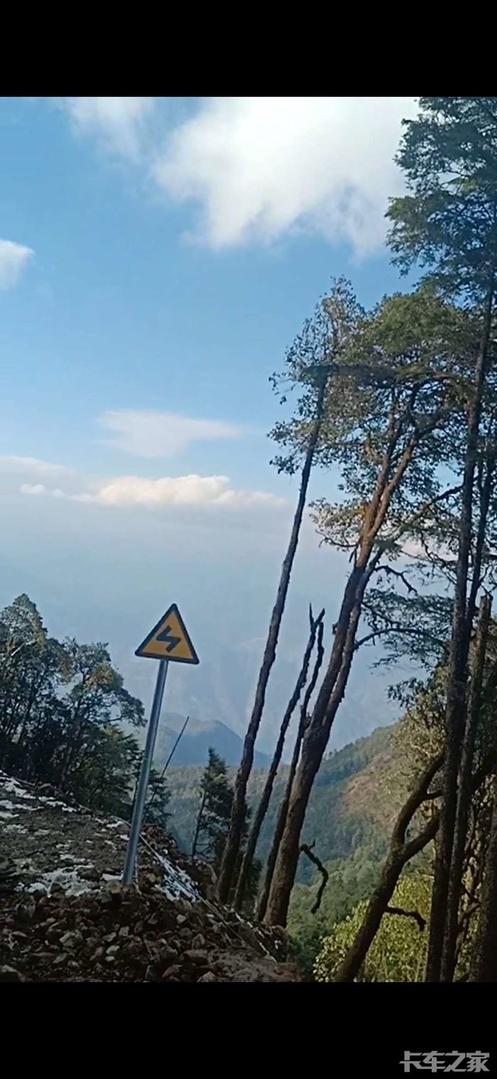 山地风电运输下陡坡的控制和操作