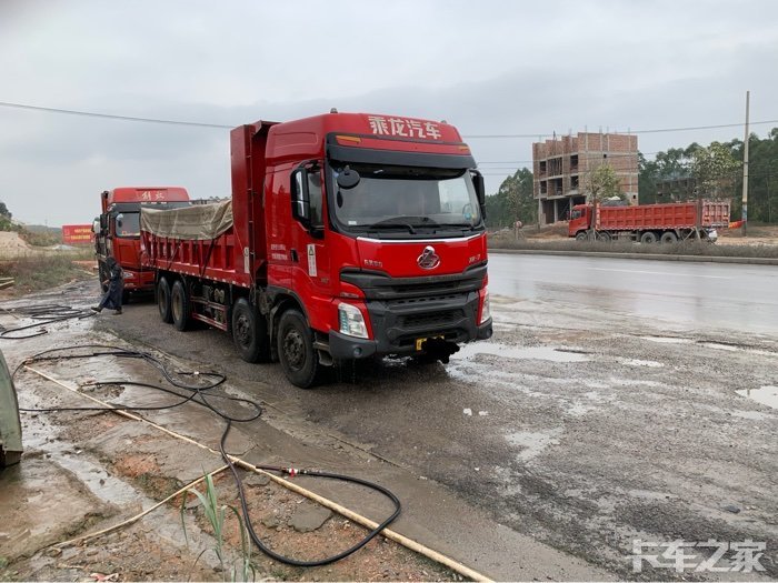 转让乘龙h7前四后八自卸车