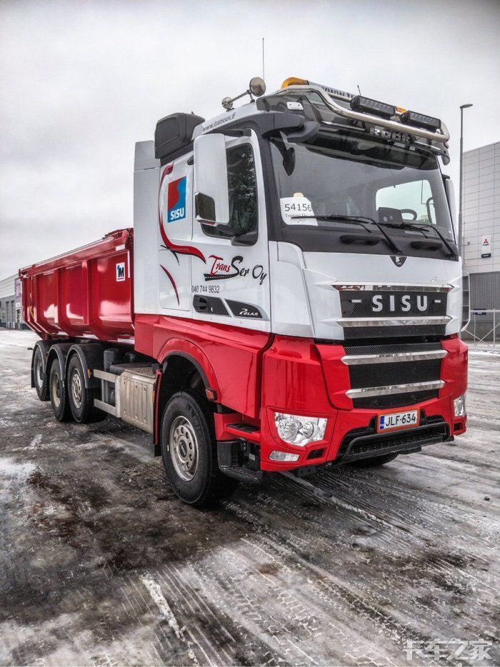 租辆西苏sisu车来庆祝高中毕业?