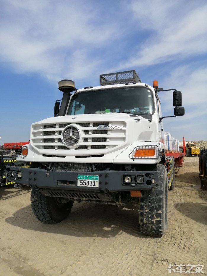 奔驰乌尼莫克zetros6乘6