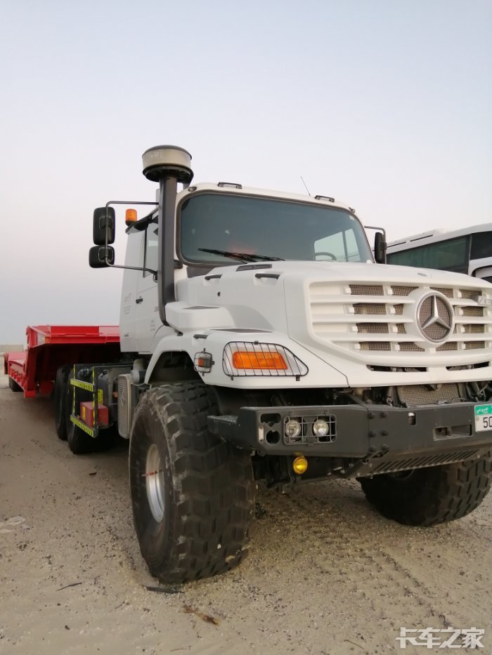 奔驰乌尼莫克zetros6乘6