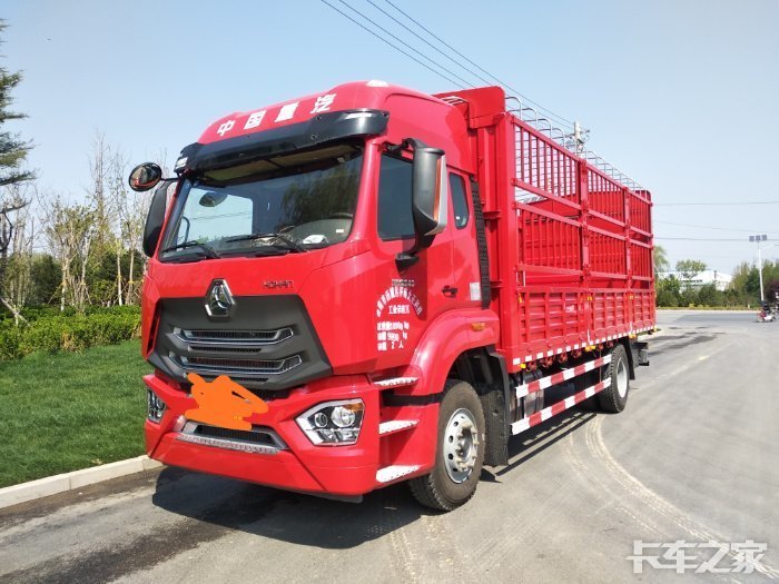 中国重汽浩瀚68
