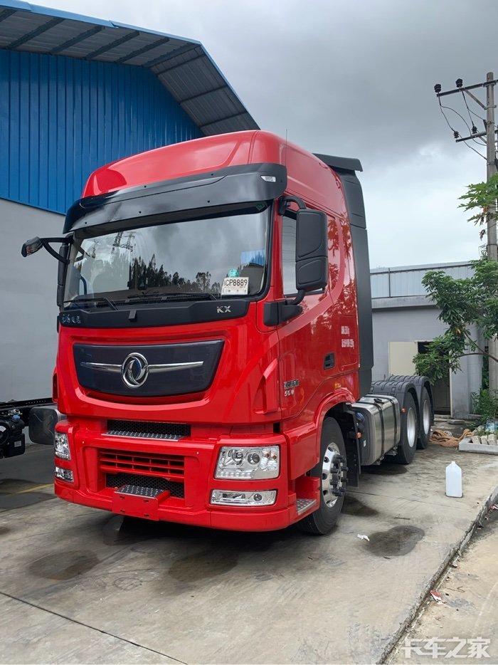 东风天龙旗舰560自动波实拍