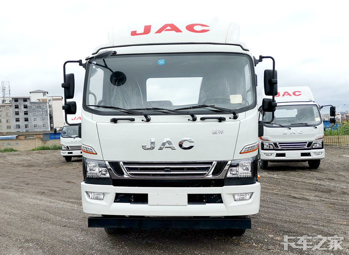 标载长轴距车型推荐——江淮骏铃v8