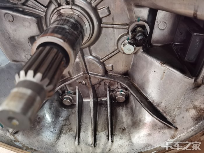 江铃凯运升级版变速箱坏了