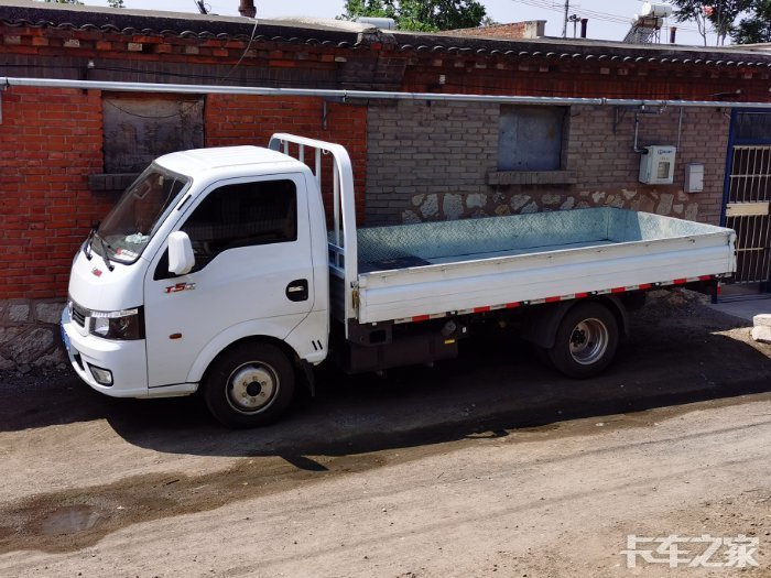 万年不遇东风途逸t5q国六37米单排栏板货车